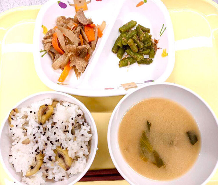 十三夜のほくほく「栗ご飯」給食(神奈川県 幼稚園)委託給食・自園給食