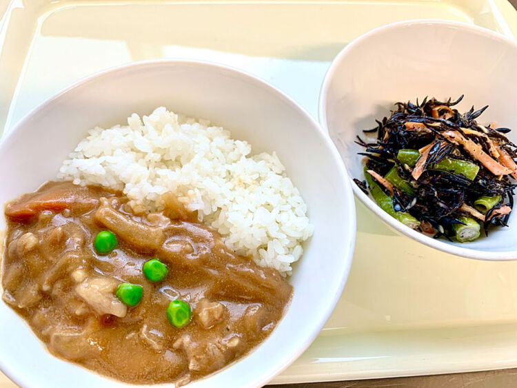 オーガニックの食材の「ハヤシライス給食」（東京都 こども園）委託給食・自園給食